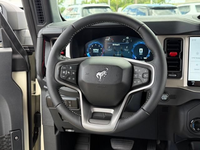 New 2026 Ford Bronco Outer Banks w/ Sasquatch Package AWD/4WD image 8