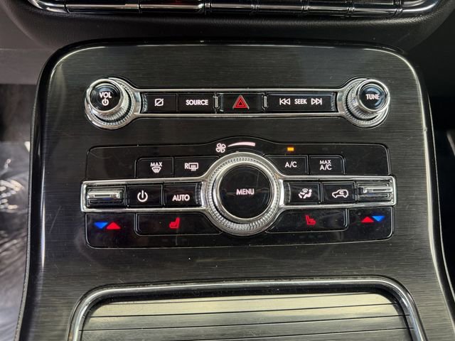 Used 2022 Lincoln Nautilus AWD w/ Premium Package image 18