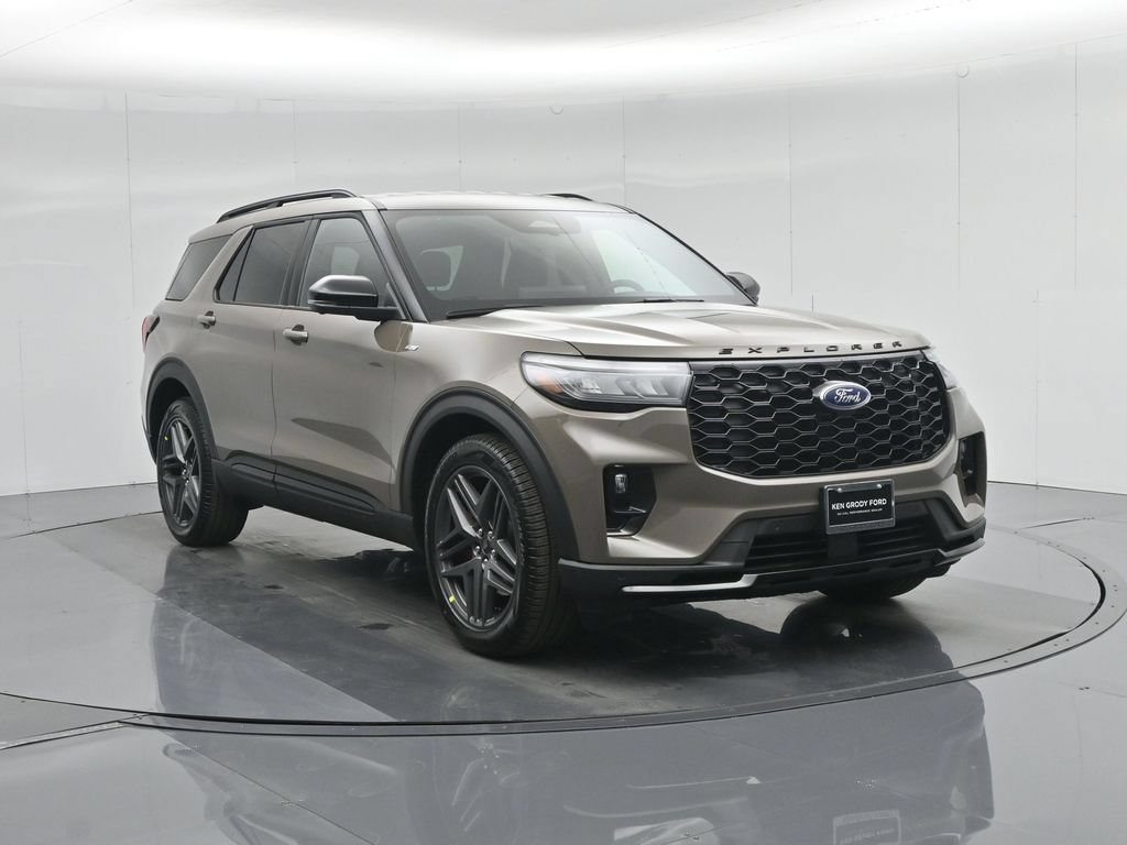 New 2026 Ford Explorer ST-Line w/ ST-Line Street Pack RWD image 3