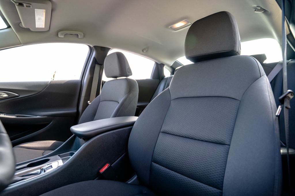 Used 2025 Chevrolet Malibu RS image 6