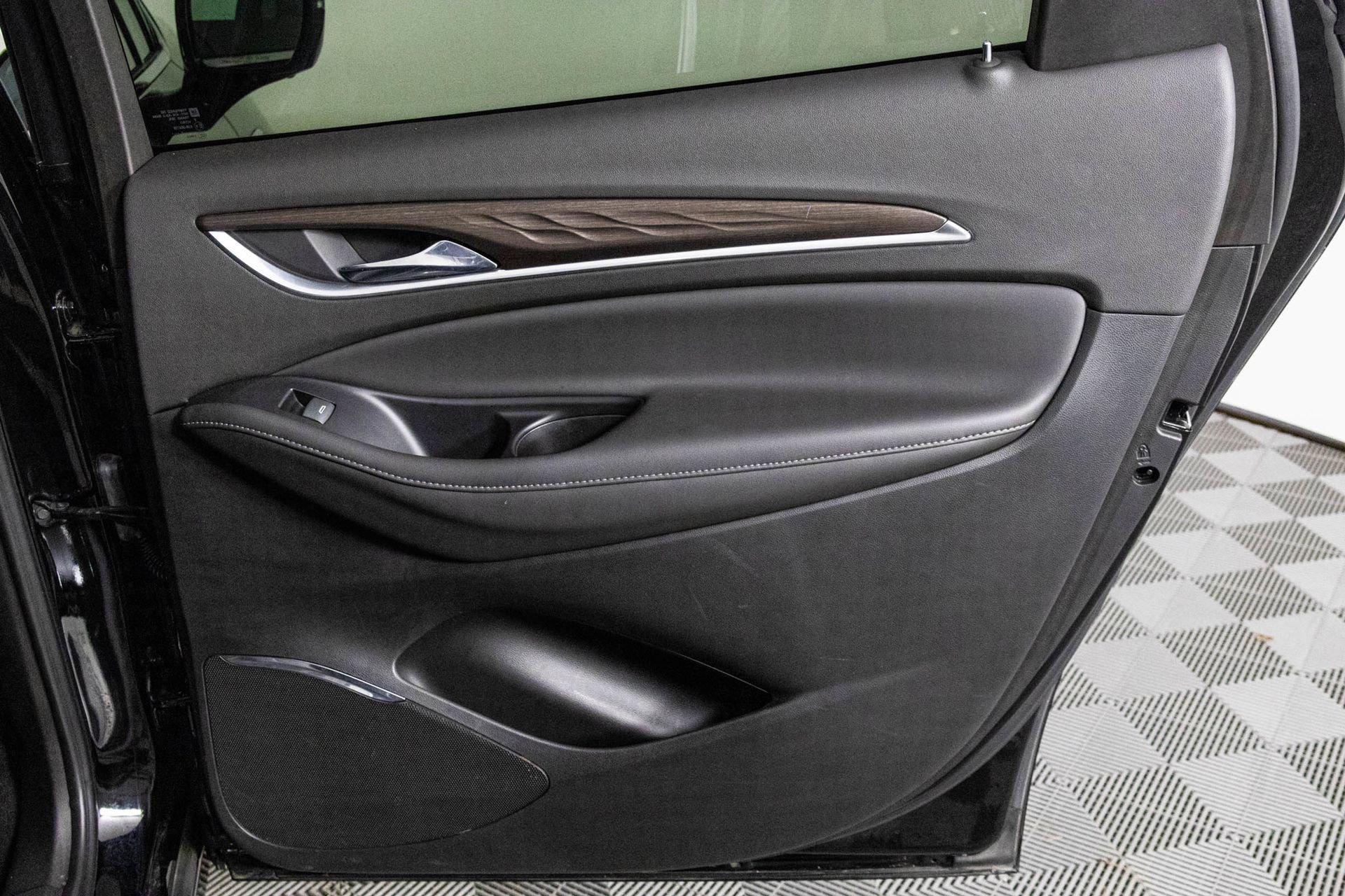 Certified 2023 Buick Enclave Avenir w/ Avenir Technology Package image 39