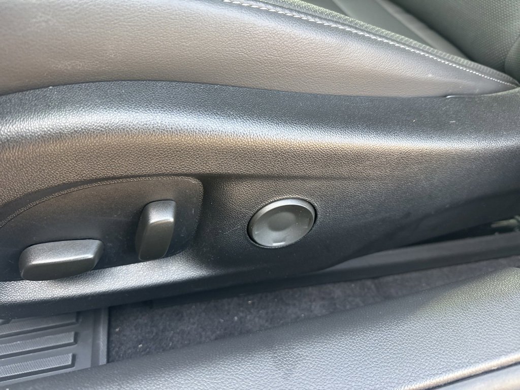 Certified 2025 Cadillac CT4 Premium Luxury image 17