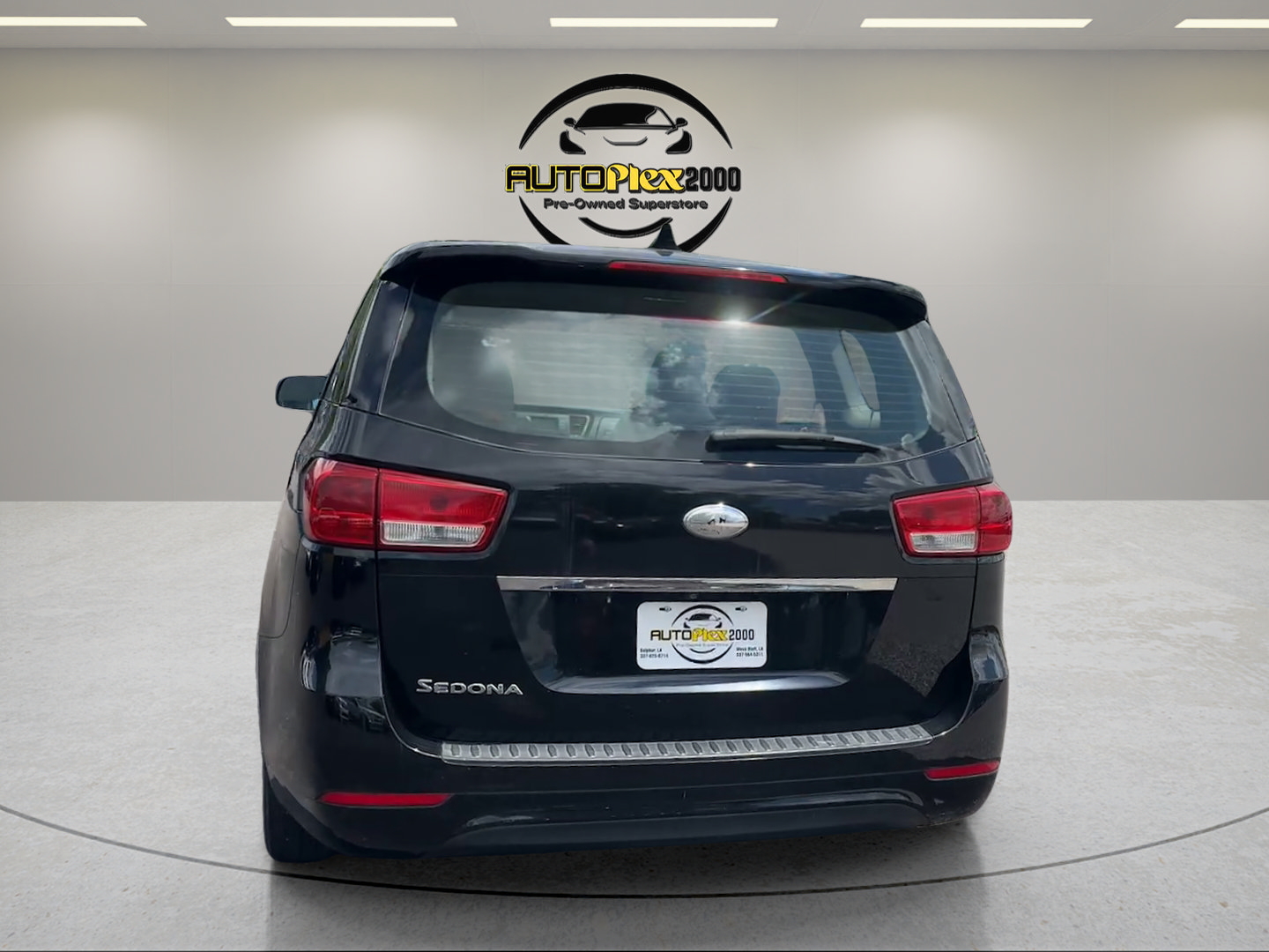 Used 2018 Kia Sedona L FWD image 6