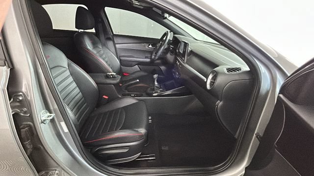 Used 2022 Kia Forte GT FWD image 30