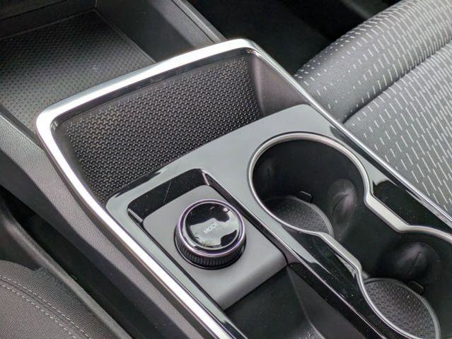 New 2026 Chevrolet Equinox LT FWD image 24