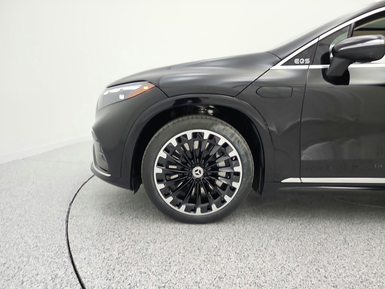 New 2026 Mercedes-Benz EQS 400 4MATIC SUV image 14