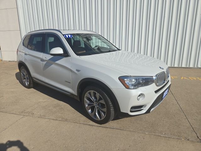 Used 2017 BMW X3 xDrive35i image 2