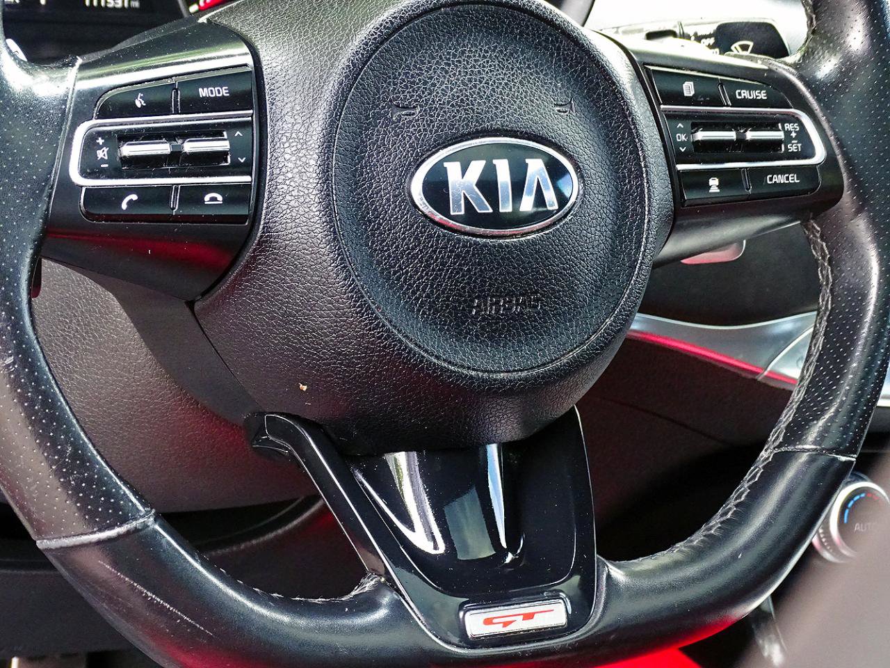 Used 2018 Kia Stinger GT2 AWD/4WD image 31