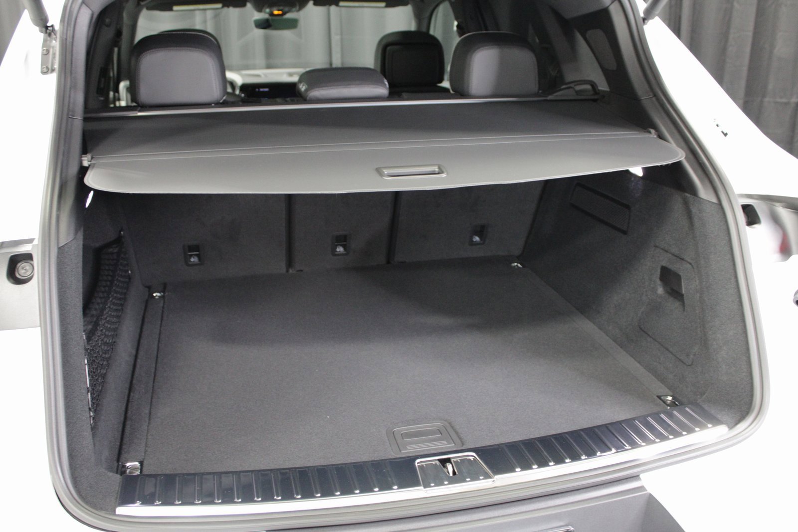 New 2026 Porsche Cayenne image 17