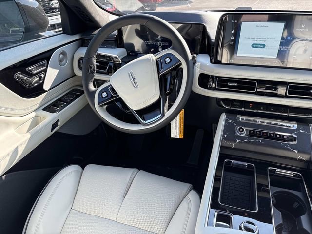 New 2025 Lincoln Aviator Black Label w/ Jet Appearance Package AWD/4WD image 14