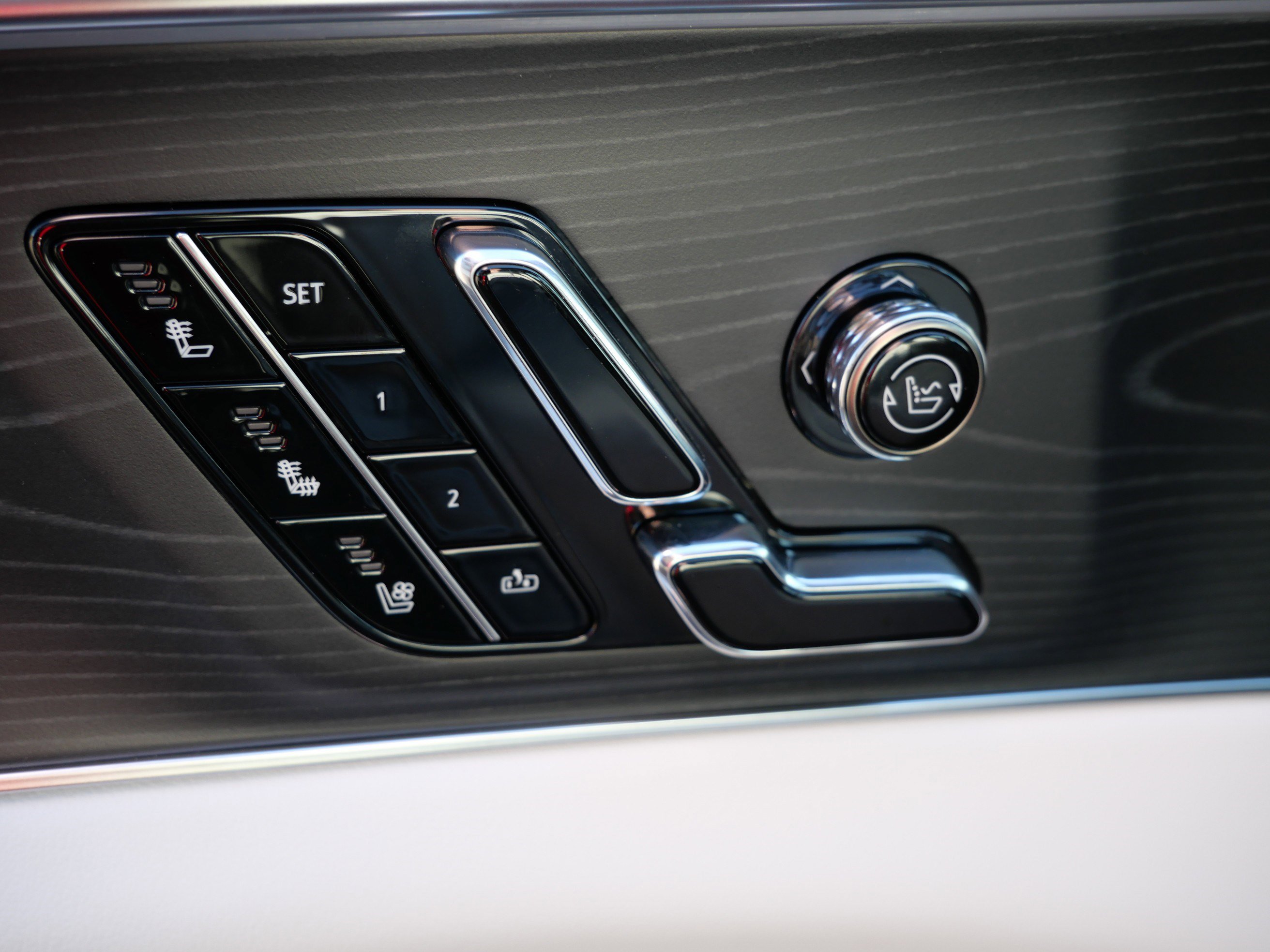 New 2026 Cadillac Lyriq Premium Sport image 17