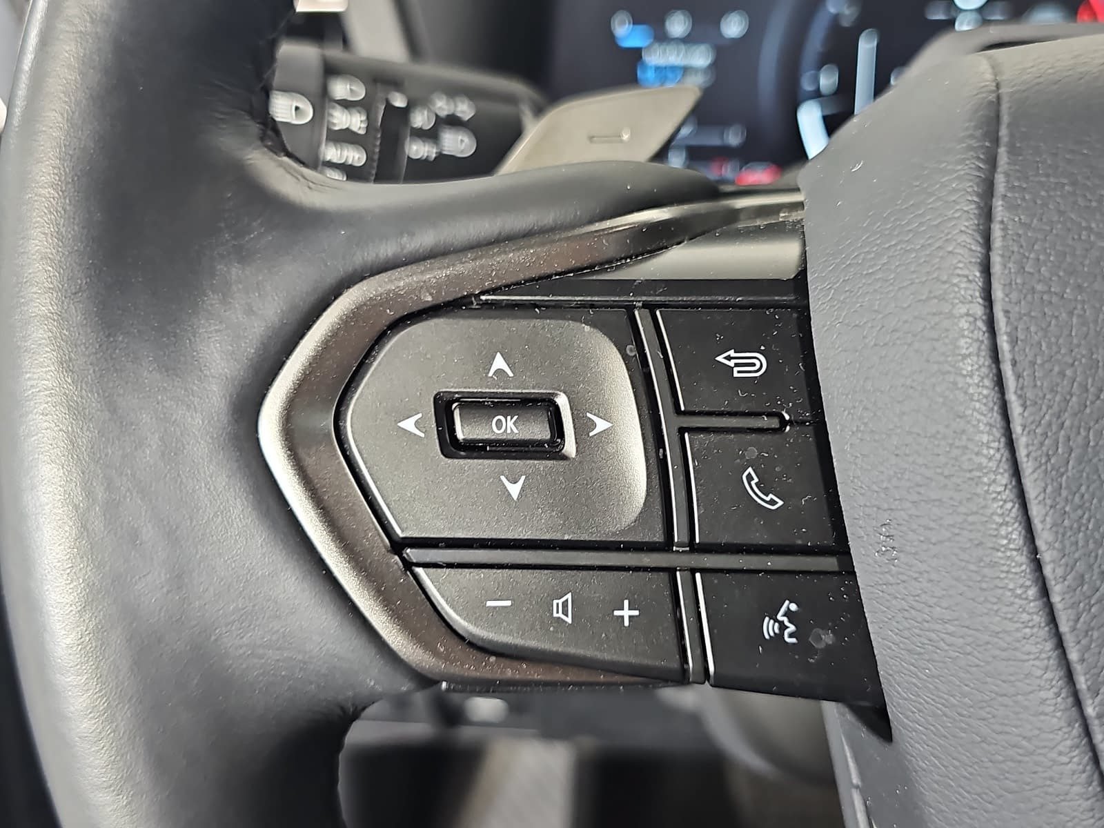 Used 2024 Lexus GX 550 w/ Cold Area Package AWD/4WD image 17