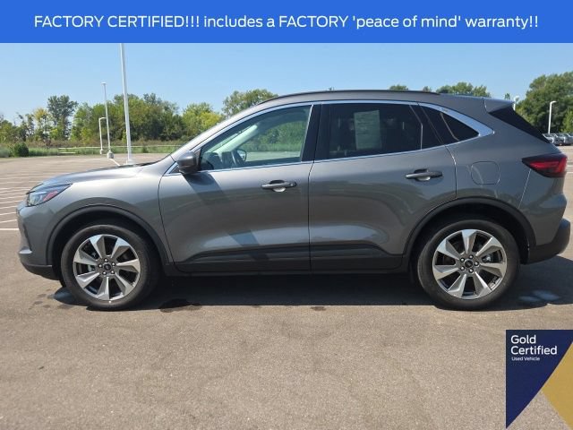 Certified 2025 Ford Escape Platinum AWD/4WD image 17