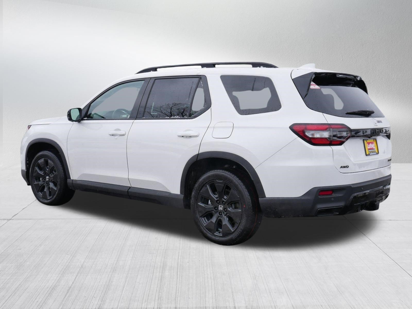 New 2026 Honda Pilot Black Edition image 5
