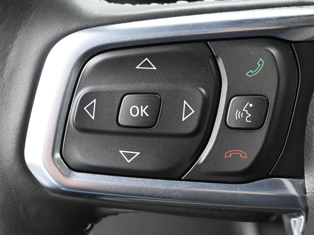 Used 2022 Jeep Wrangler Unlimited Sahara w/ Cold Weather Group image 15