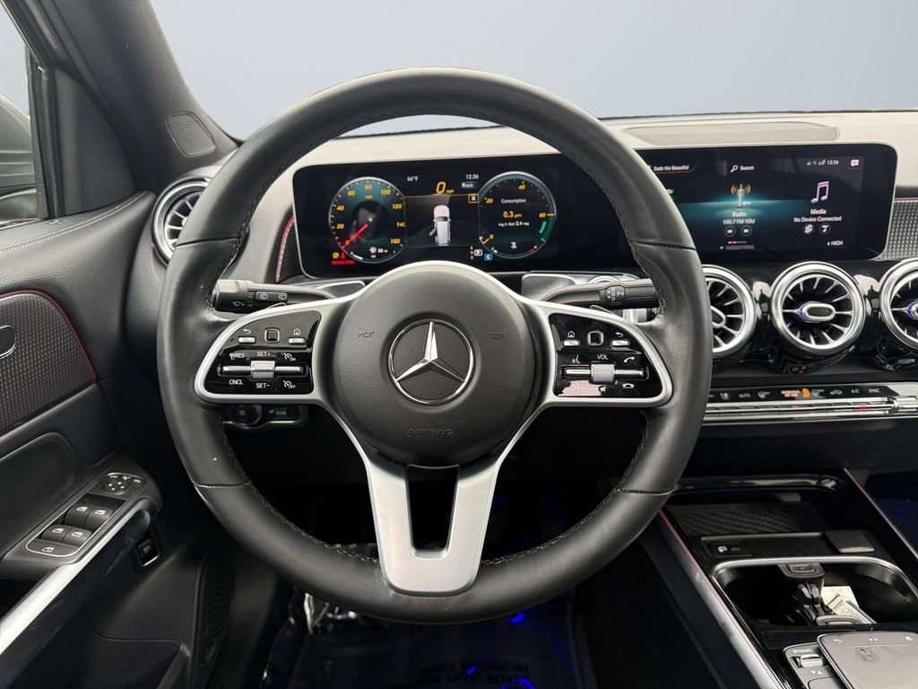 Used 2021 Mercedes-Benz GLB 250 4MATIC image 12