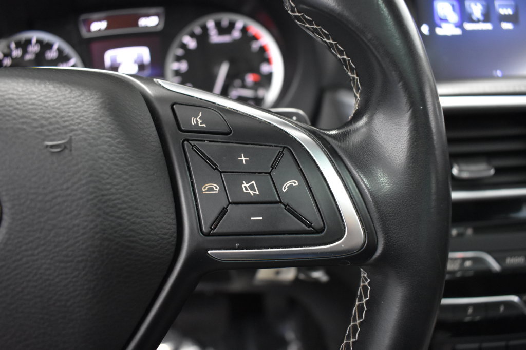 Used 2019 INFINITI QX30 AWD w/ Navigation Package image 32