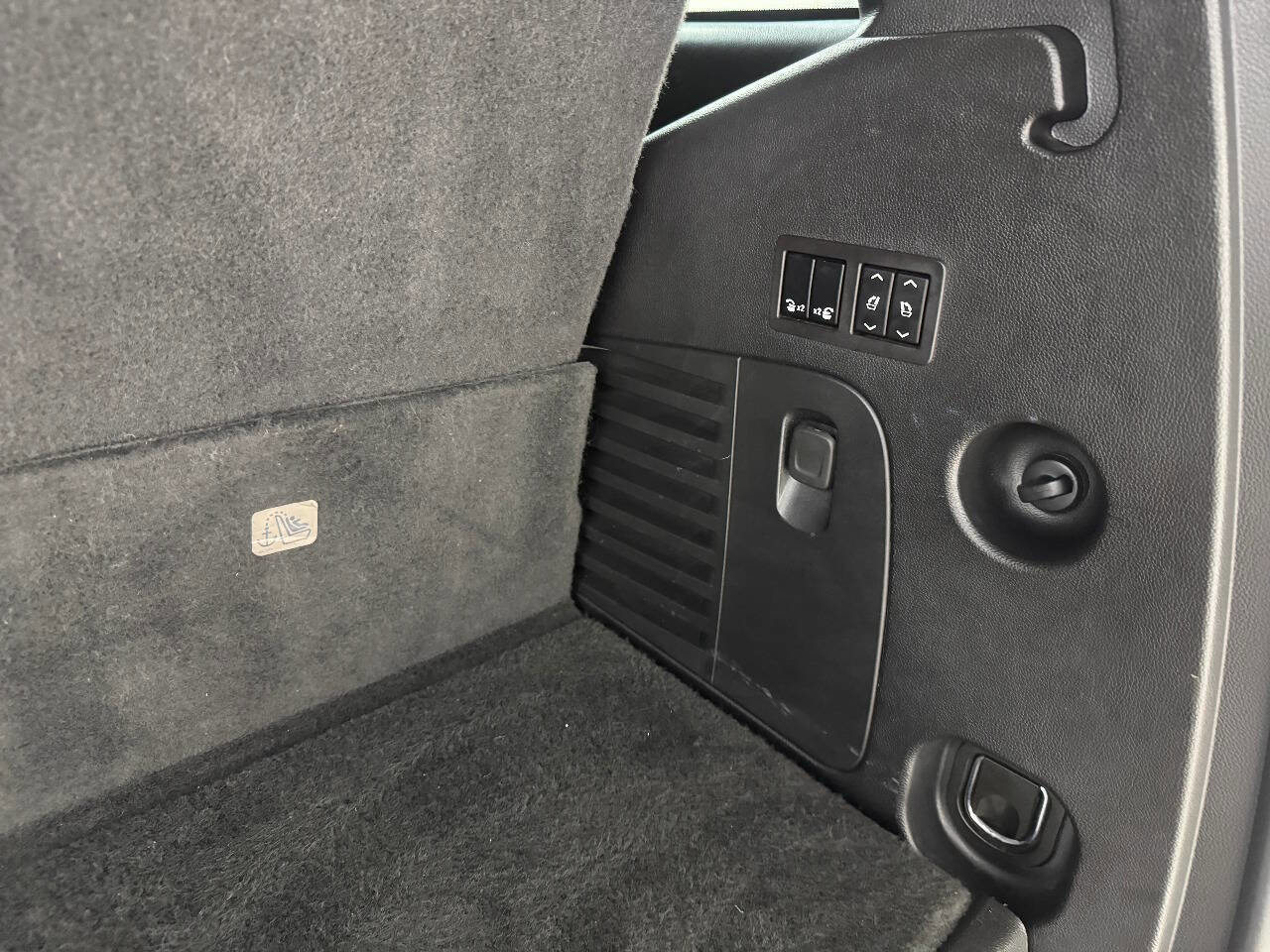 Used 2020 Cadillac Escalade Premium Luxury AWD/4WD image 69