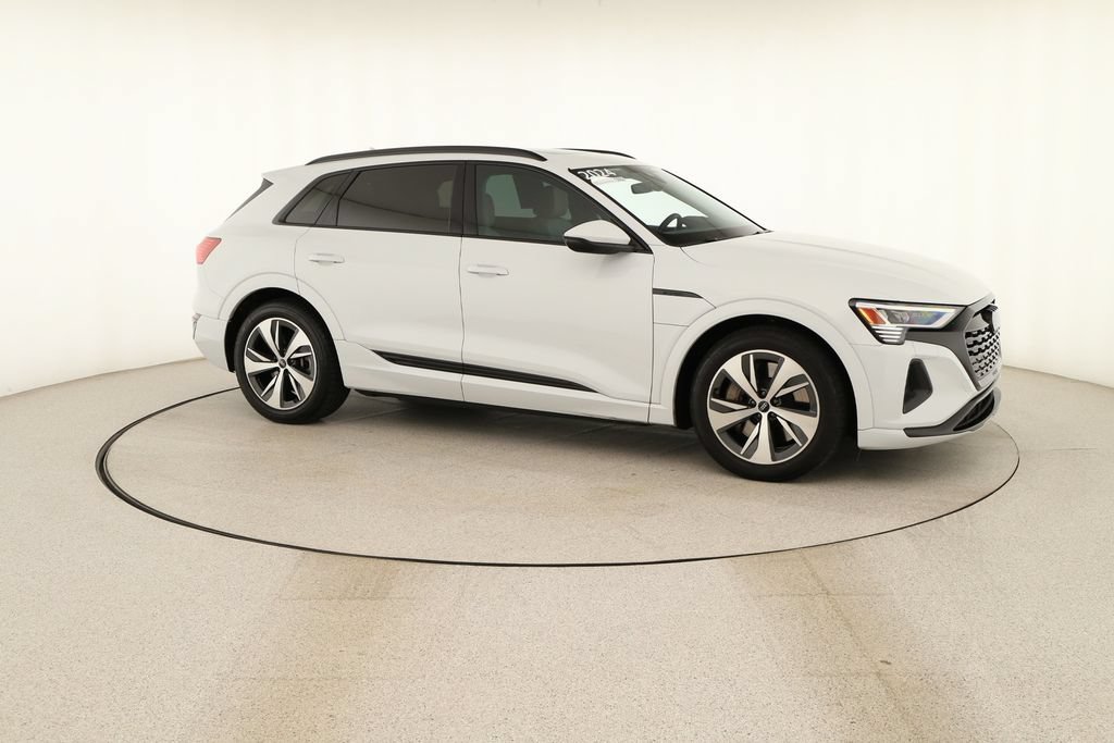 Certified 2024 Audi Q8 e-tron Premium AWD/4WD image 9