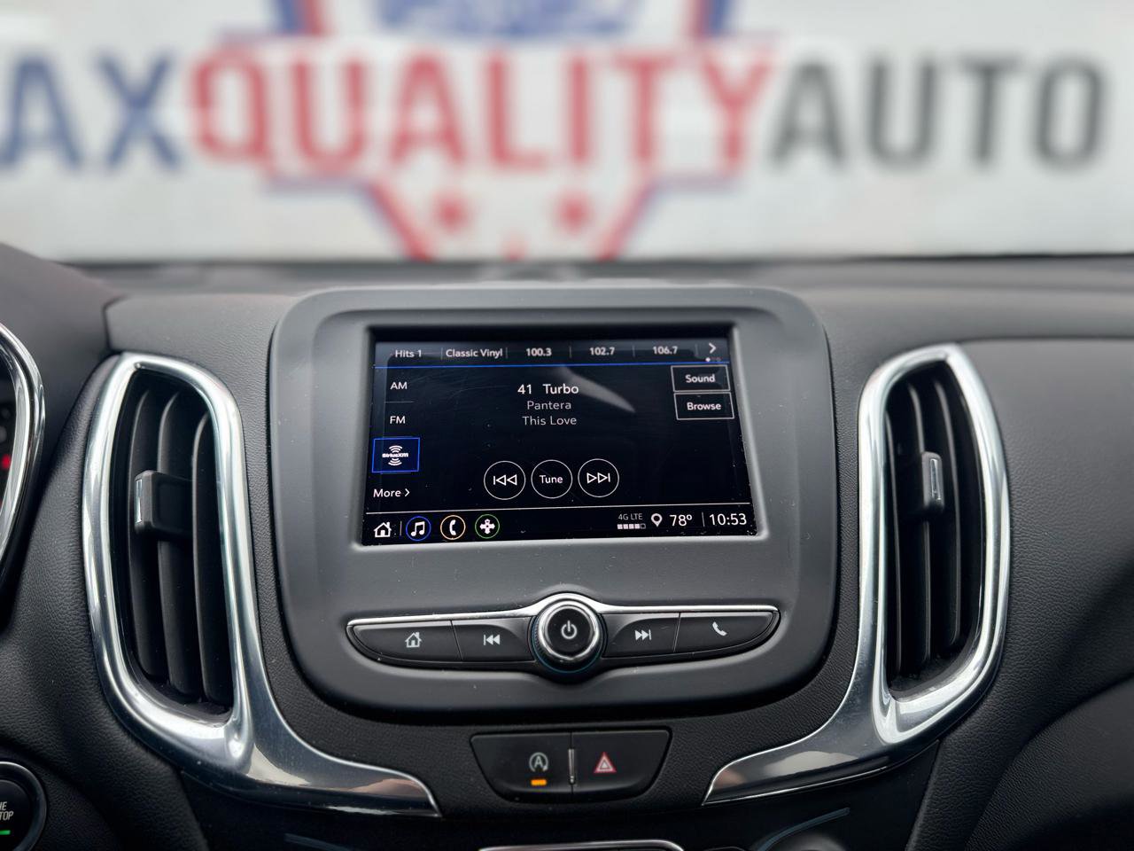 Used 2023 Chevrolet Equinox LT image 38