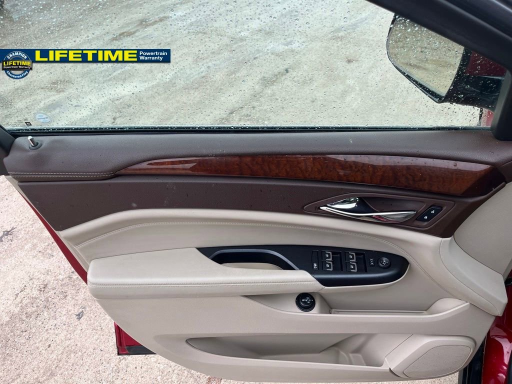 Used 2014 Cadillac SRX Luxury w/ Driver Awareness Package image 18