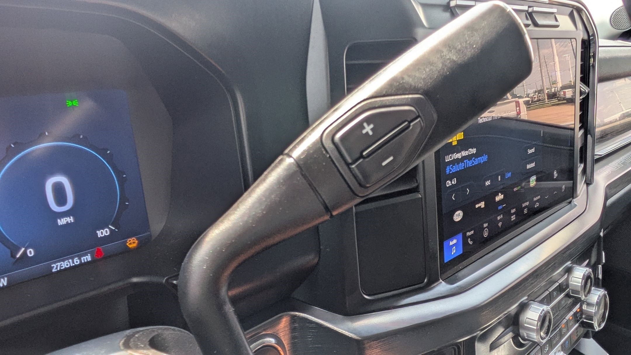 Used 2024 Ford F250 Lariat image 25