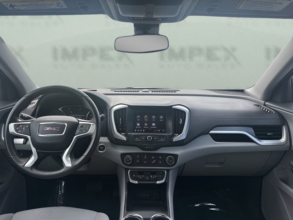 Used 2024 GMC Terrain SLE image 11