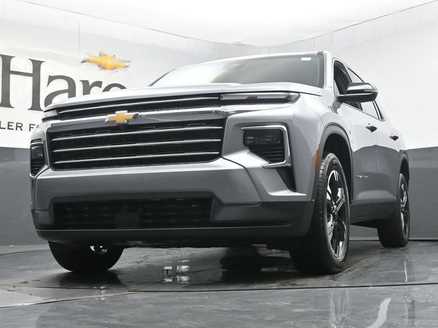 New 2027 Chevrolet Traverse LT w/ Sun and Wheel Package FWD image 35