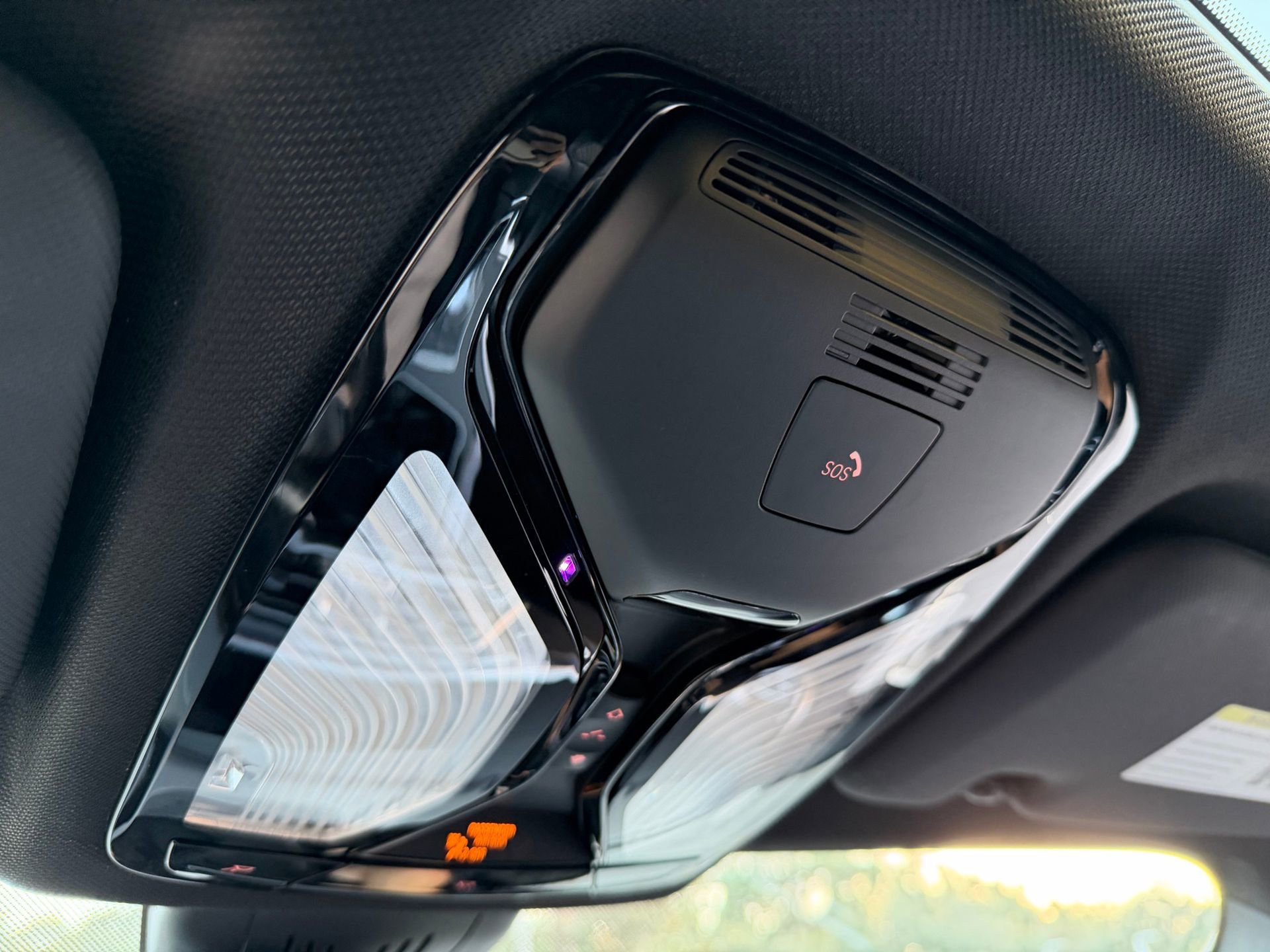 Used 2022 BMW X5 M50i w/ Premium Package image 46