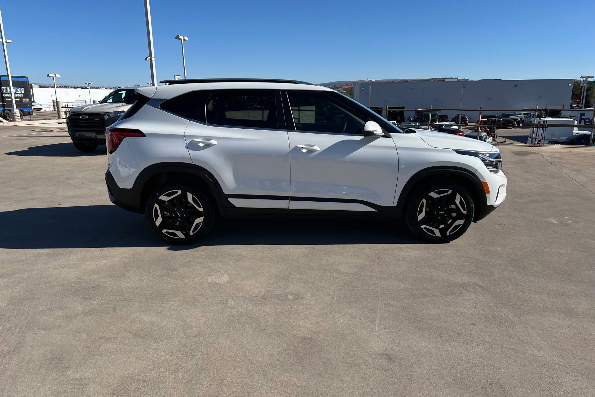 Used 2025 Kia Seltos SX image 7