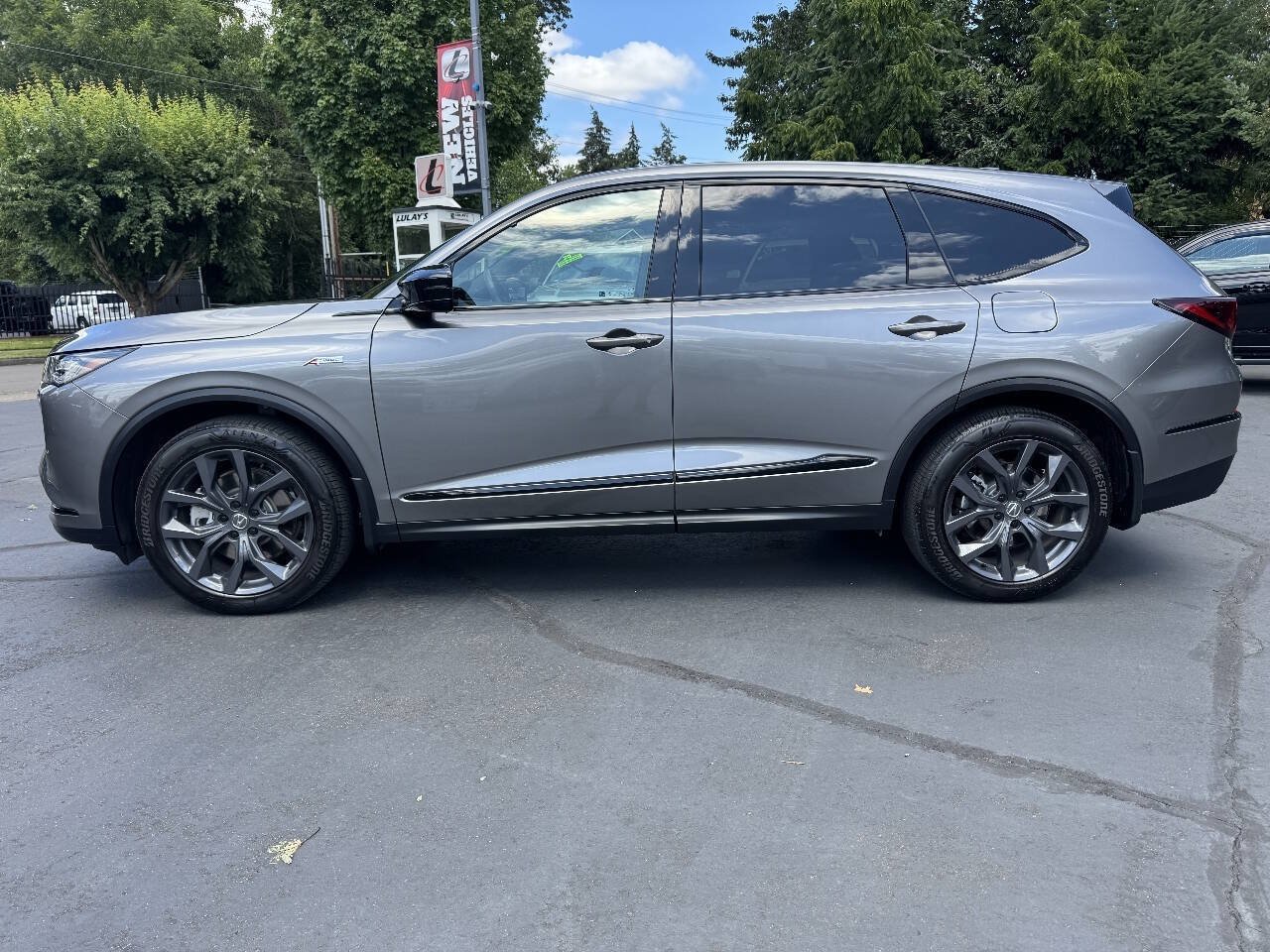 Used 2023 Acura MDX A-Spec AWD/4WD image 3
