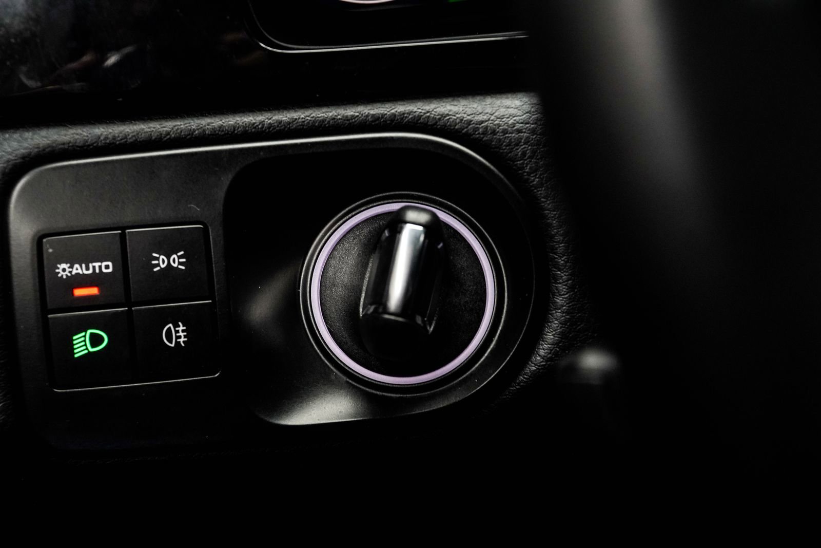 Used 2023 Porsche Cayenne Platinum Edition image 36