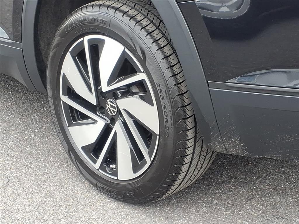 Used 2024 Volkswagen Atlas SE image 11
