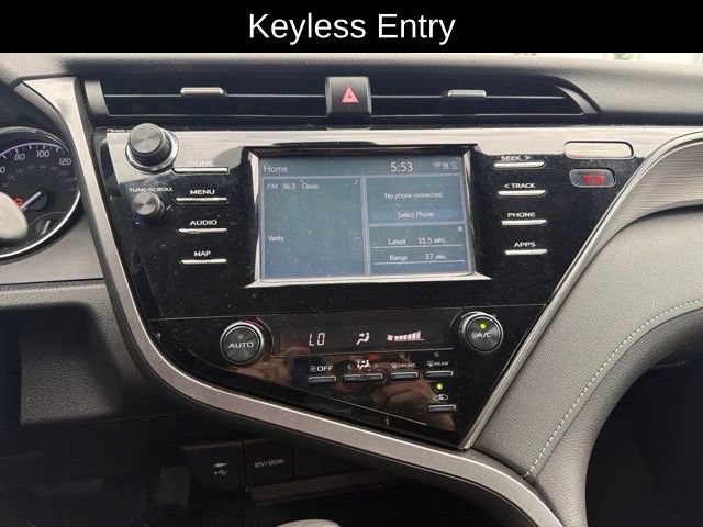 Used 2019 Toyota Camry SE w/ Carpet Mat Package FWD image 10