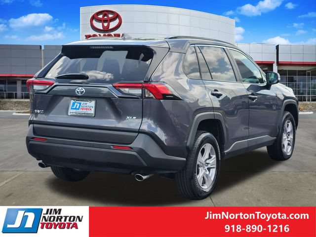 Used 2025 Toyota RAV4 XLE FWD image 5