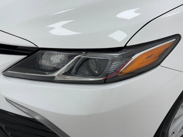 Used 2024 Toyota Camry LE image 6