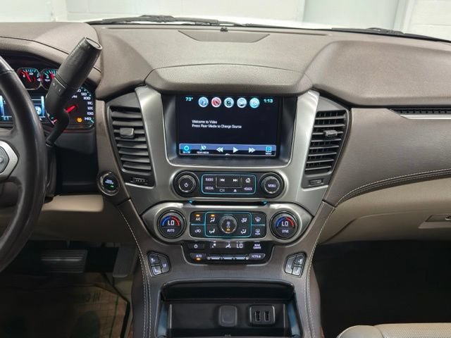 Used 2018 Chevrolet Suburban Premier AWD/4WD image 15