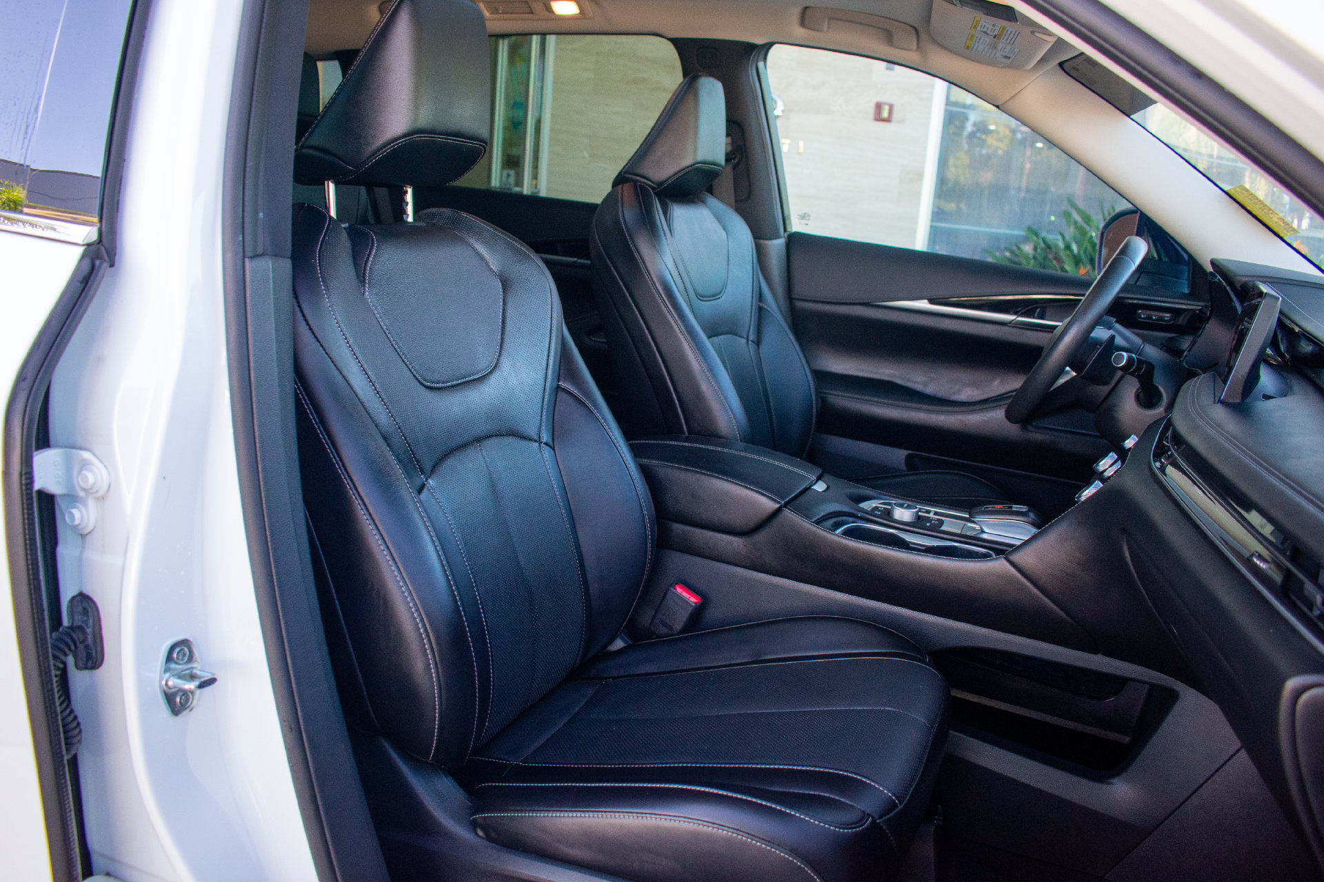 Certified 2024 INFINITI QX60 Pure FWD image 27