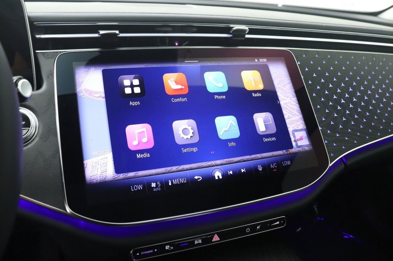 Certified 2025 Mercedes-Benz E 350 4MATIC Sedan image 11