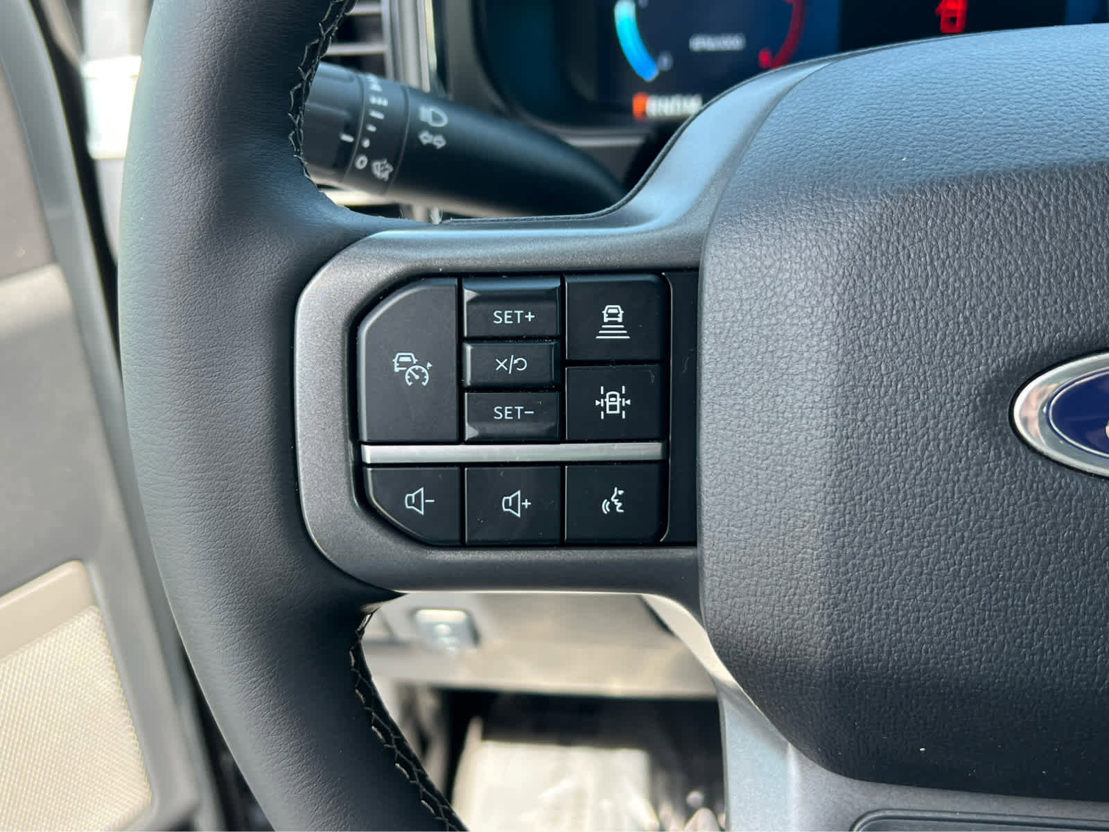 New 2026 Ford F250 Lariat w/ Black Appearance Package AWD/4WD image 34