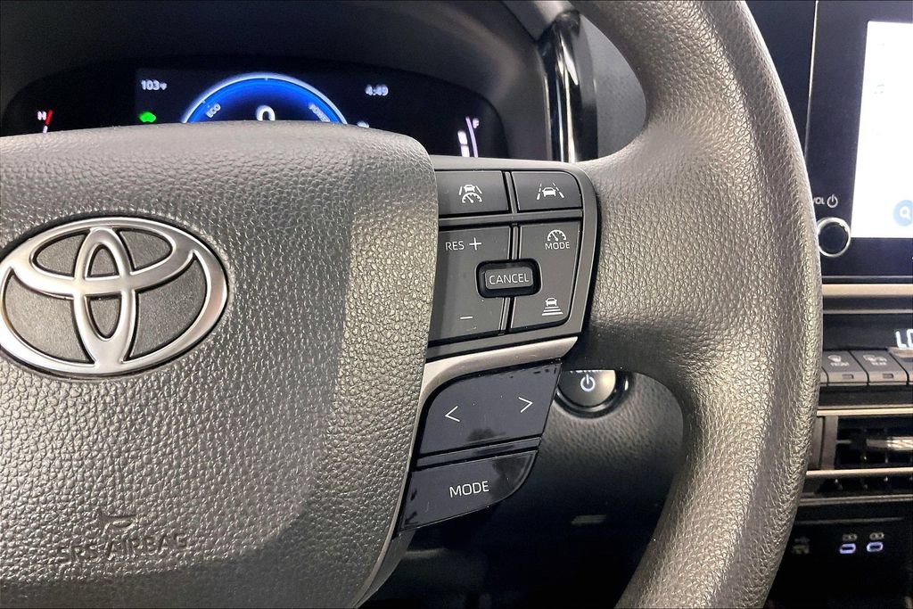 Used 2025 Toyota Camry LE FWD image 23