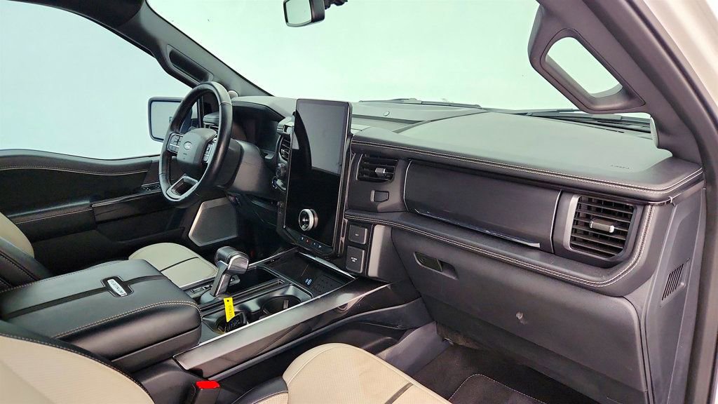 Used 2024 Ford F150 Lightning Platinum image 25