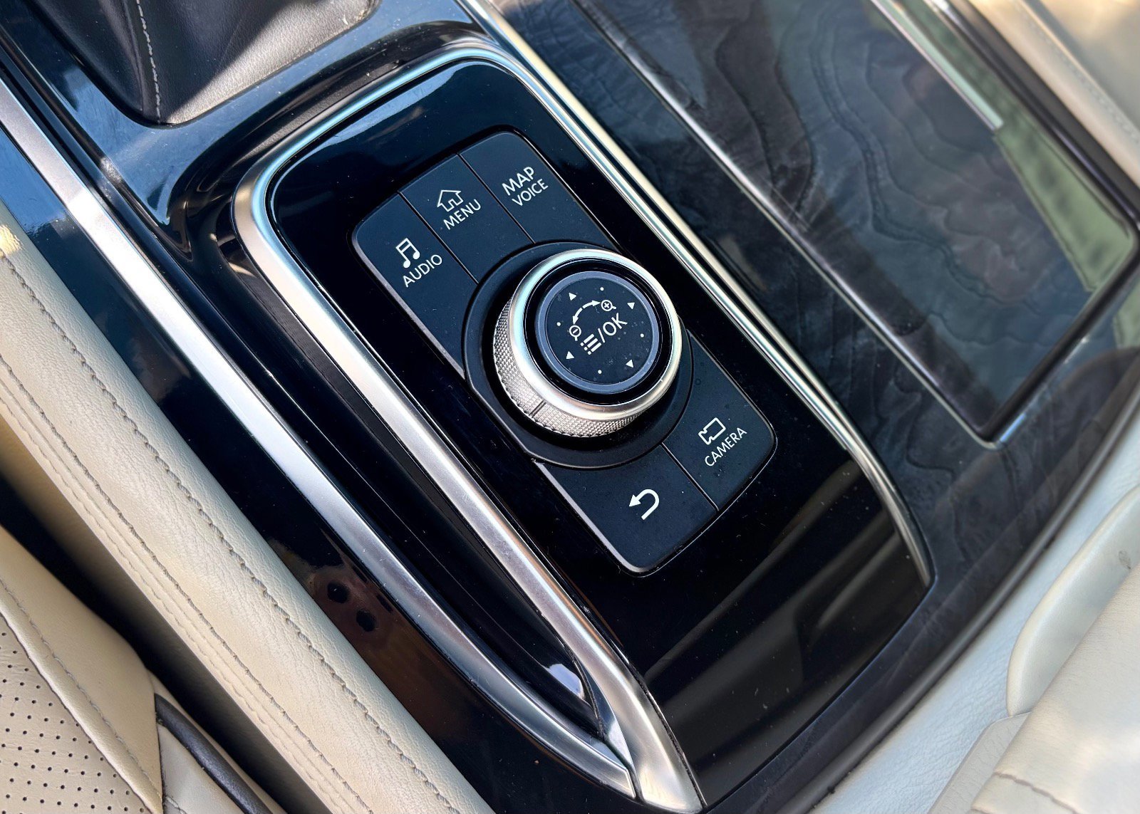 Used 2022 INFINITI QX80 Sensory w/ Cargo Package image 80