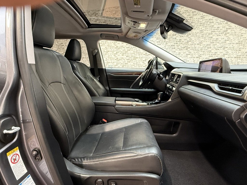 Used 2018 Lexus RX 450hL Premium image 12