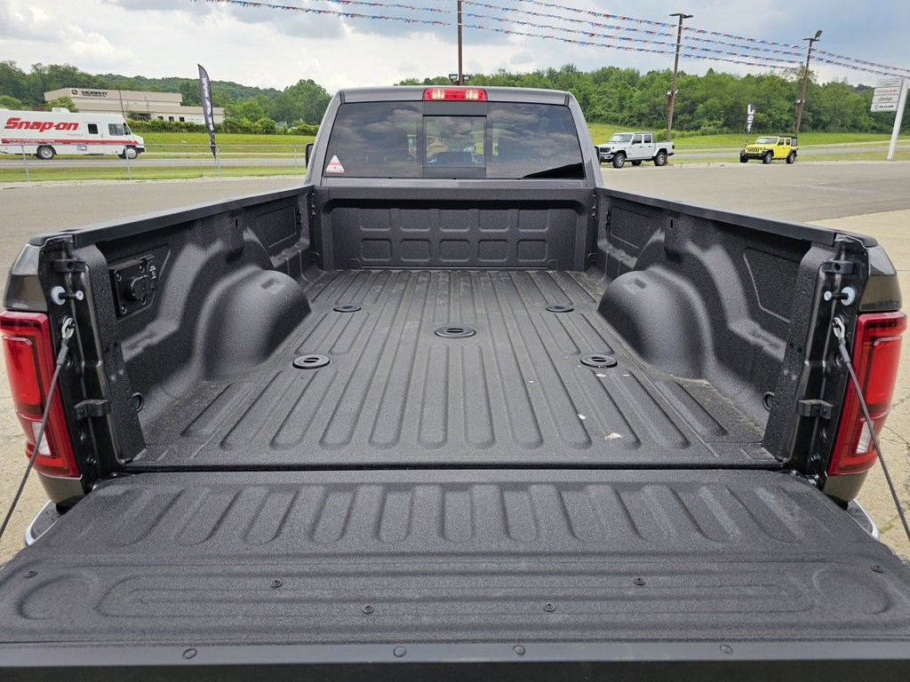 New 2025 RAM 3500 Big Horn image 18