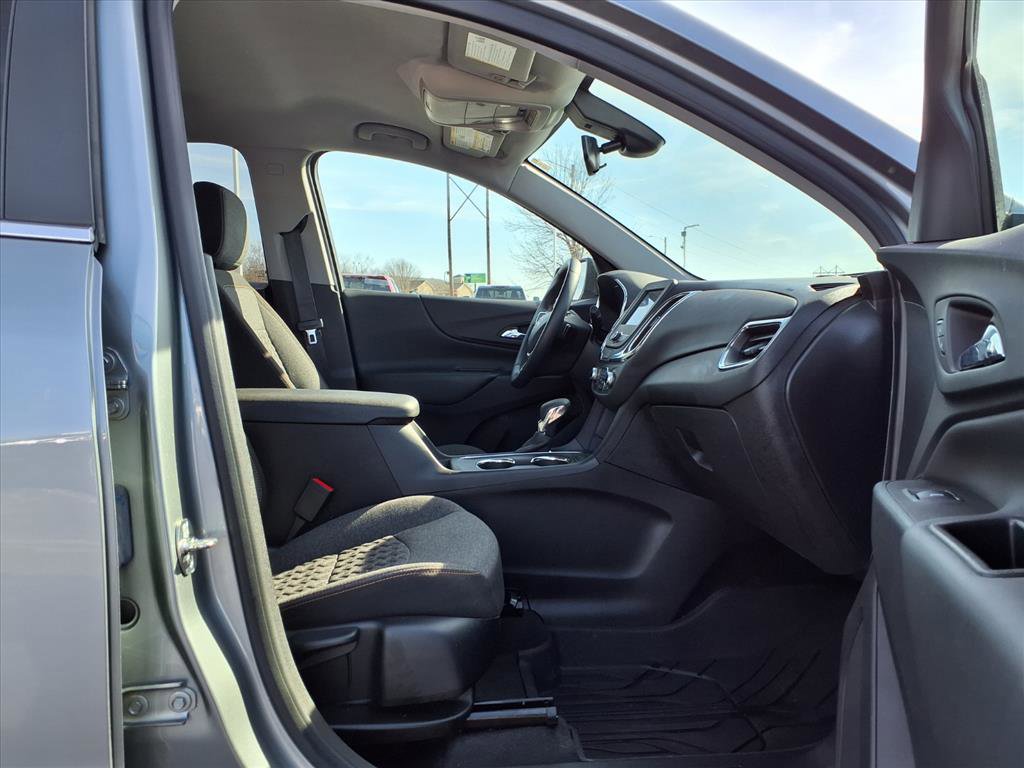 Used 2024 Chevrolet Equinox LT w/ LPO, Floor Liner Package AWD/4WD image 26