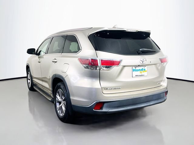 Used 2015 Toyota Highlander XLE AWD/4WD image 7