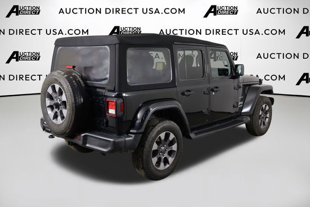 Used 2018 Jeep Wrangler Unlimited Sahara AWD/4WD image 40