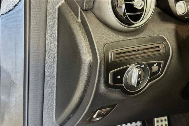 Used 2022 Mercedes-Benz GLC 300 4MATIC image 10