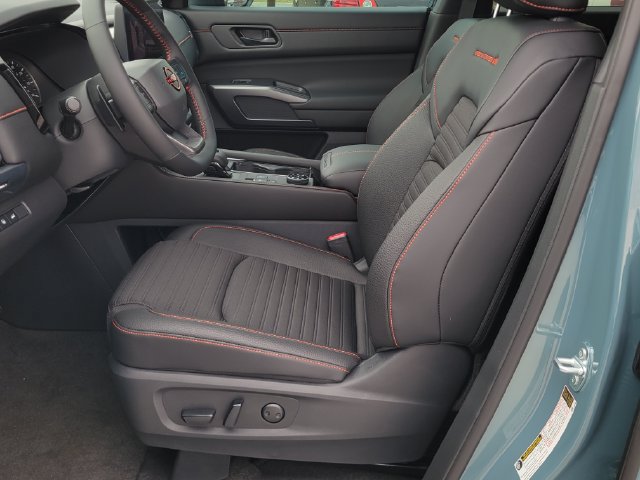 New 2026 Nissan Pathfinder Rock Creek AWD/4WD image 9